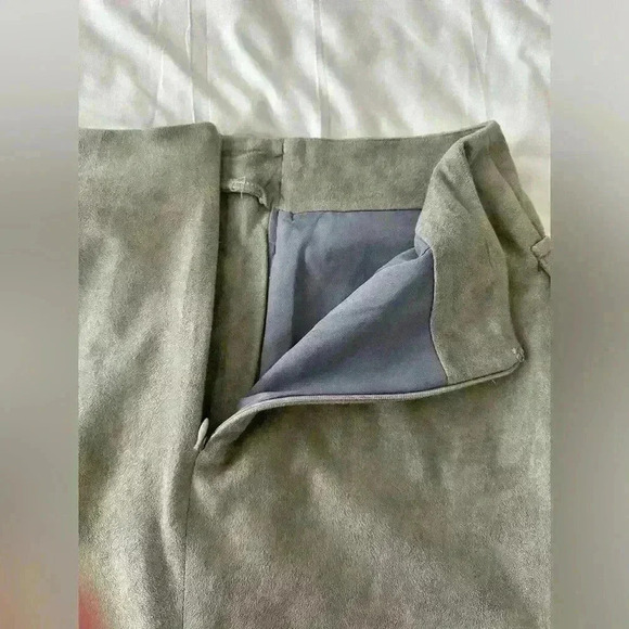 Runaway Faux Suede Mini Jackie Skirt Size 4 - Picture 5 of 14